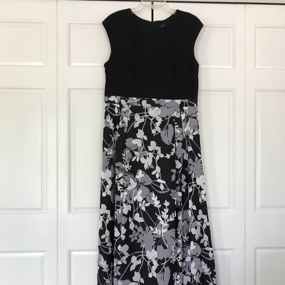 Alex Evenings Gown